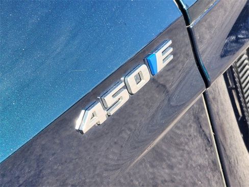 Used 2024 Cadillac Lyriq Luxury image 12