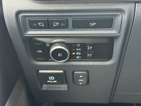 Used 2023 Ford F150 Lariat w/ Equipment Group 502A High AWD/4WD image 38