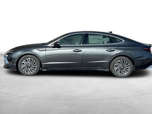 New 2026 Hyundai Sonata SEL FWD image 3