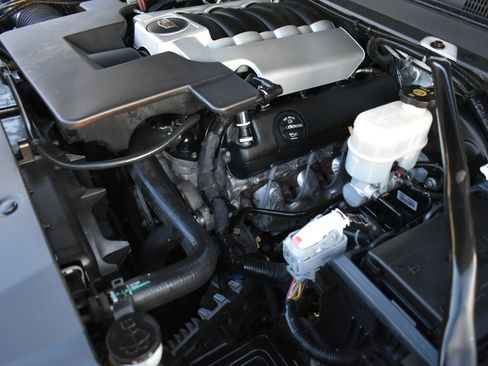 Used 2018 Cadillac Escalade Platinum image 56