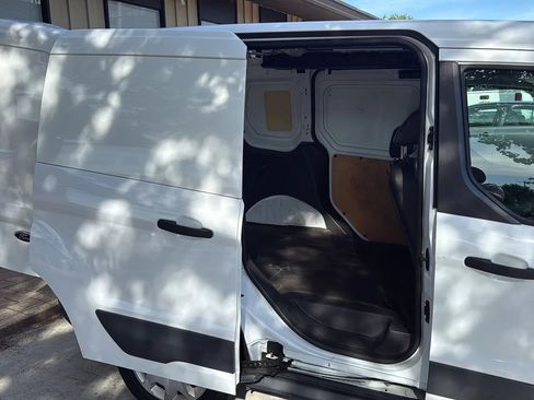 Used 2016 Ford Transit Connect XL FWD image 16
