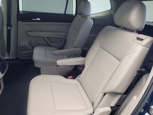 Used 2022 Volkswagen Atlas SE w/ Panoramic Sunroof Package image 18