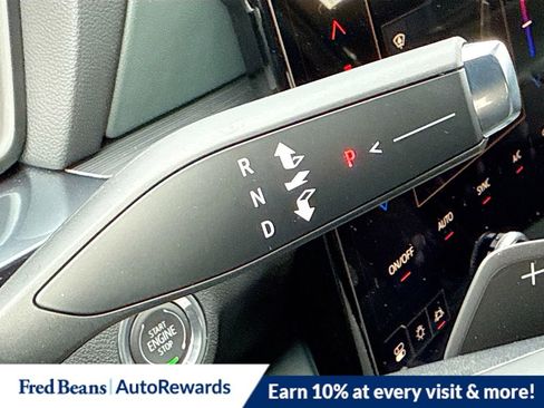New 2026 GMC Terrain AT4 w/ Technology Package II AWD/4WD image 17