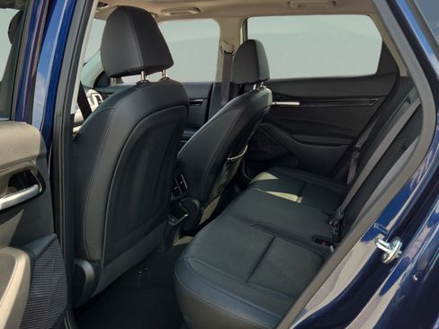 Used 2025 Kia Seltos EX w/ EX Sunroof Package FWD image 11