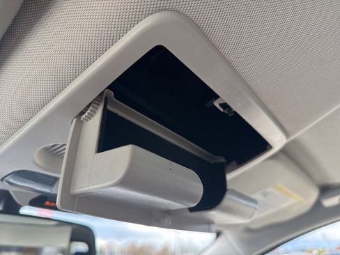 Used 2022 Ford EcoSport SE w/ SE Convenience Package image 21