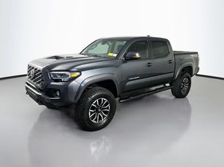 Used 2022 Toyota Tacoma TRD Sport AWD/4WD video 3