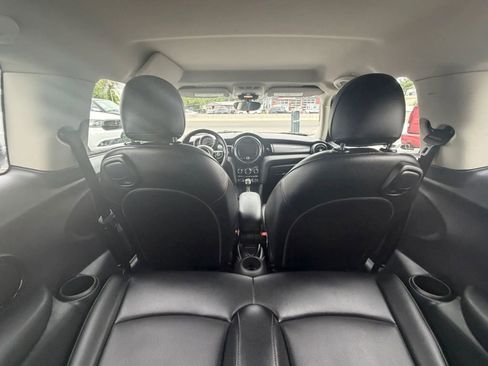Used 2018 MINI Cooper 2-Door Hardtop FWD image 25