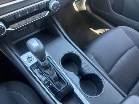 Used 2025 Nissan Altima 2.5 SV FWD image 28