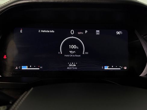 Used 2023 Jeep Grand Cherokee Overland RWD image 15