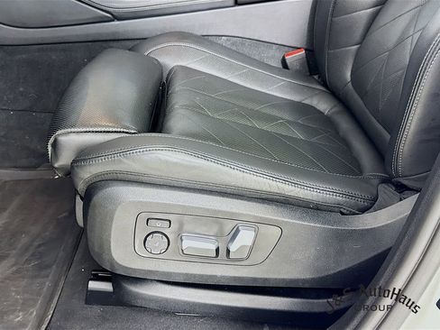 Used 2023 BMW X6 xDrive40i w/ M Sport Package image 25