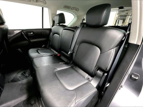 Used 2022 Nissan Armada SV w/ SV Appearance Package image 34