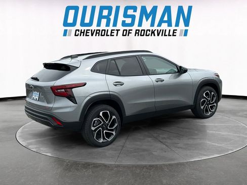 New 2026 Chevrolet Trax RS w/ Sunroof Package FWD image 6