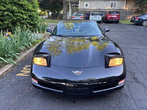 Used 2003 Chevrolet Corvette Convertible w/ Preferred Equipment Group1 RWD image 30