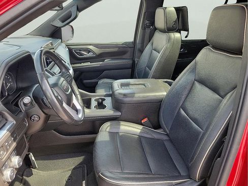 Used 2021 GMC Yukon XL SLT w/ SLT Premium Package image 14