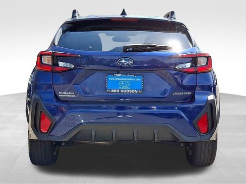 Used 2024 Subaru Crosstrek 2.0i Premium image 5