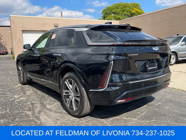 Used 2024 Cadillac Lyriq Luxury w/ LPO, Floor Liner Package AWD/4WD image 2