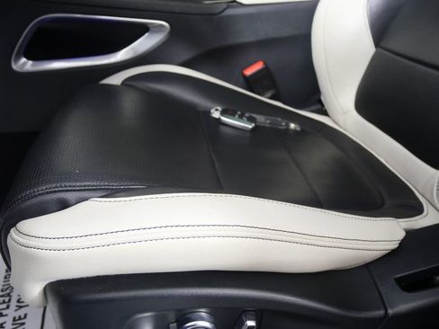 Used 2019 Jaguar F-PACE S image 10