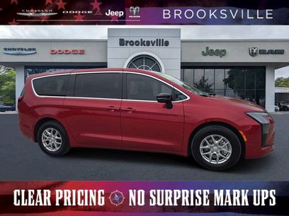 New 2027 Chrysler Pacifica Select