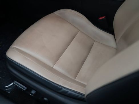 Used 2017 Lexus CT 200h FWD image 16