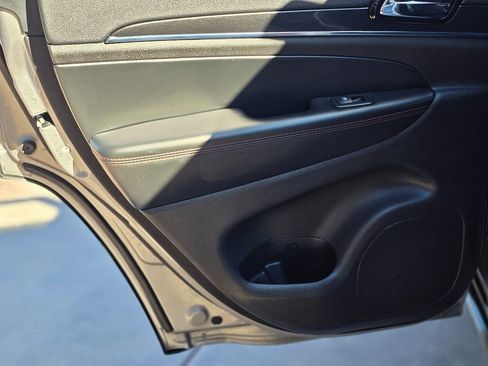 Used 2020 Jeep Grand Cherokee Trailhawk image 31