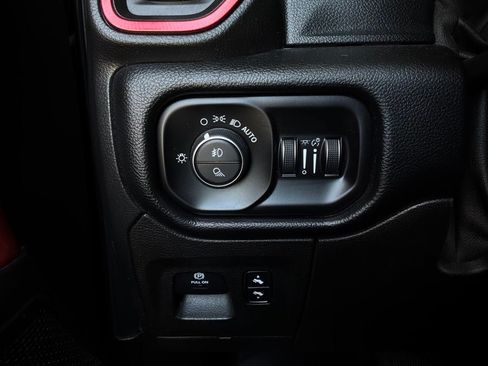 Used 2019 RAM 1500 Rebel w/ Rebel Level 2 Equipment Group AWD/4WD image 25