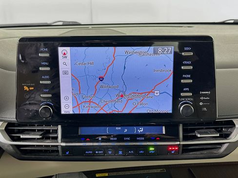 Used 2021 Toyota Sienna XLE w/ XLE Plus Package image 22