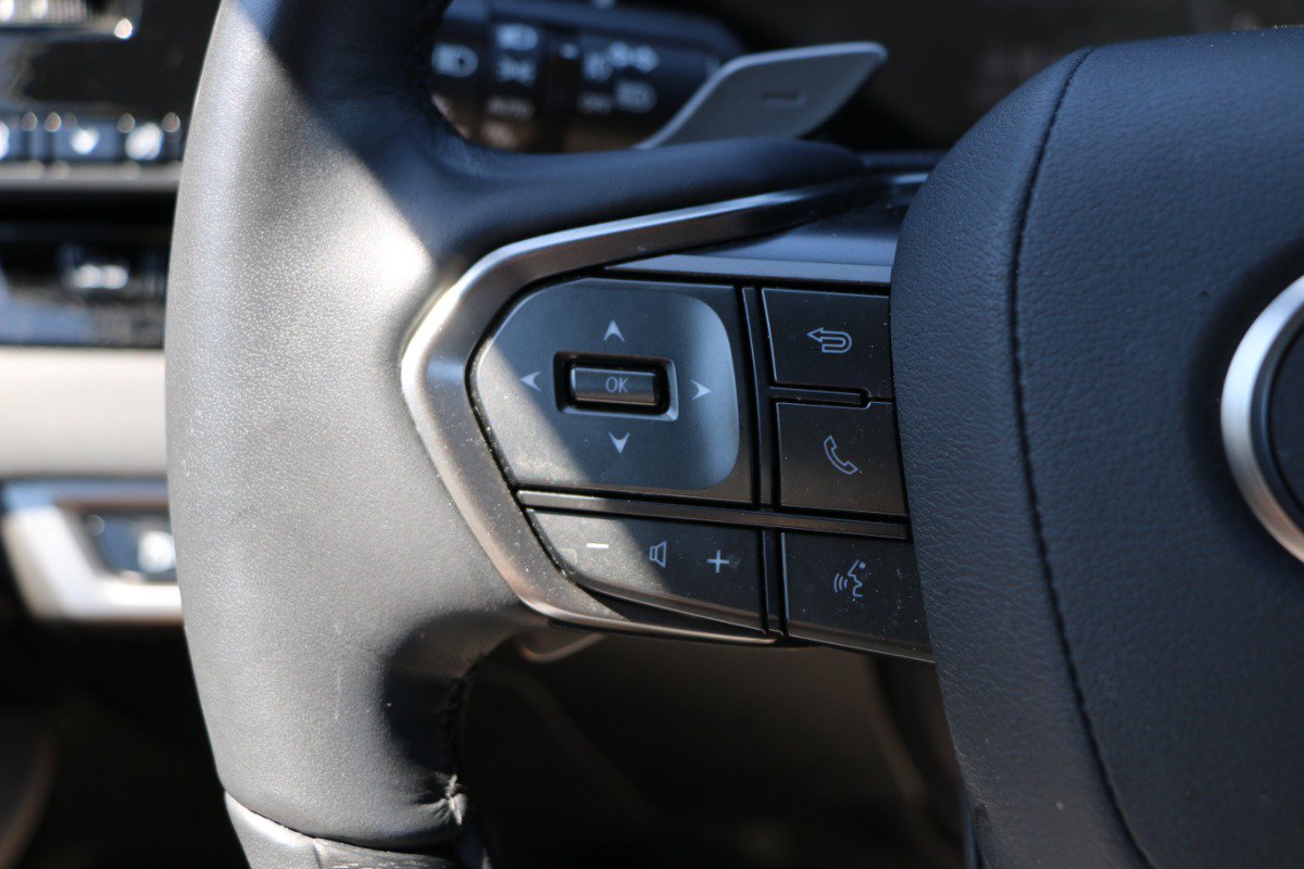 Used 2023 Lexus RX 350 Premium Plus w/ Accessory Package AWD/4WD image 18