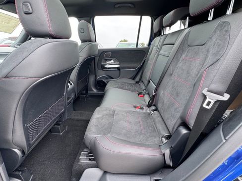 Used 2024 Mercedes-Benz GLB 250 image 25