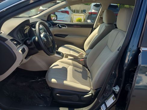 Used 2016 Nissan Sentra SV FWD image 16
