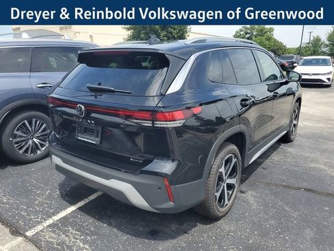 New 2025 Volkswagen Tiguan SE image 4