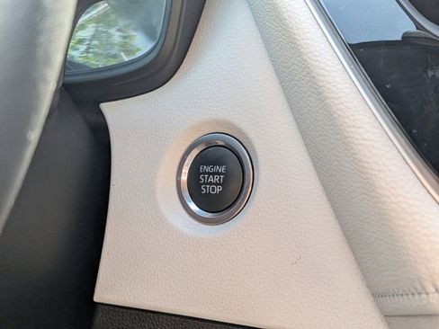 Used 2024 Toyota Corolla SE FWD image 27