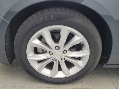 Used 2020 Chevrolet Malibu LT FWD image 31