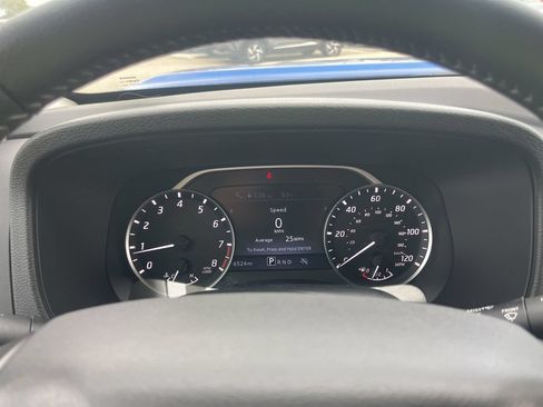 Used 2024 Nissan Frontier SL w/ Technology Package RWD image 14