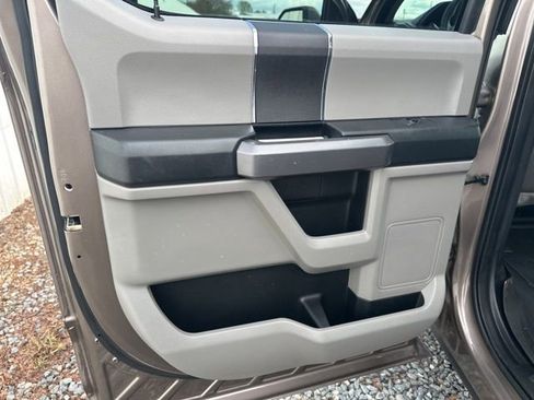 Used 2018 Ford F150 XLT image 15