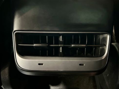 Used 2021 Tesla Model Y Performance AWD/4WD image 18