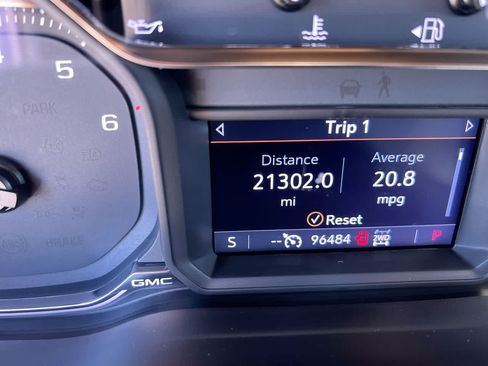Used 2020 GMC Sierra 1500 AT4 w/ AT4 Preferred Package AWD/4WD image 15