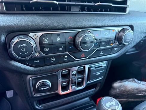 New 2026 Jeep Wrangler Unlimited Sport AWD/4WD image 21