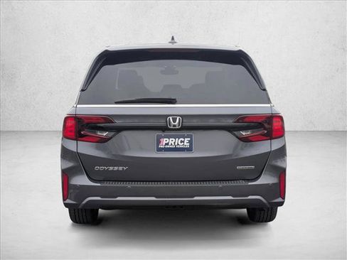 Used 2025 Honda Odyssey Touring image 7
