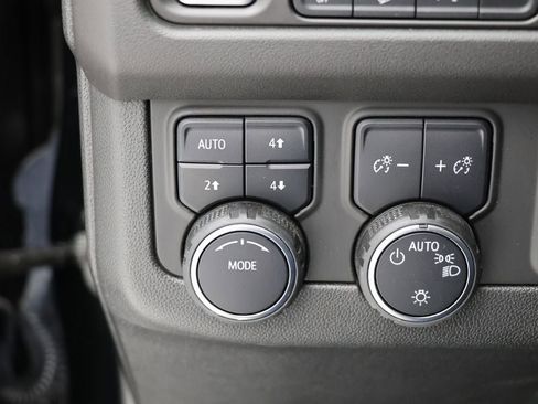 Used 2024 Chevrolet Tahoe High Country w/ Advanced Technology Package AWD/4WD image 39