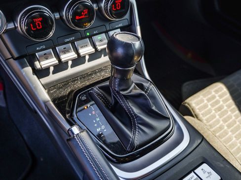 Used 2023 Toyota GR86 RWD image 19