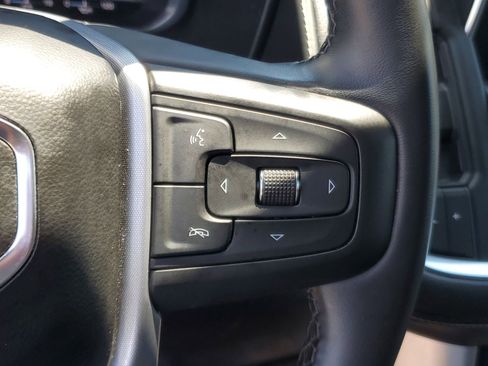 Used 2023 GMC Yukon SLT AWD/4WD image 23