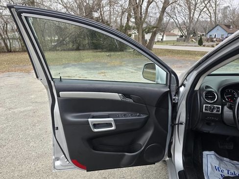 Used 2012 Chevrolet Captiva Sport LTZ image 10