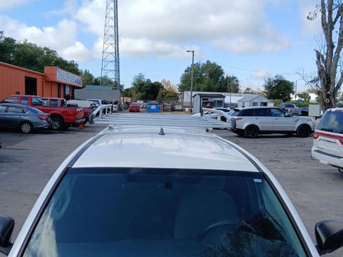 Used 2016 Toyota Tacoma SR image 11