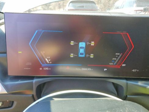 Used 2025 BMW M3 Competition w/ Executive Package image 8