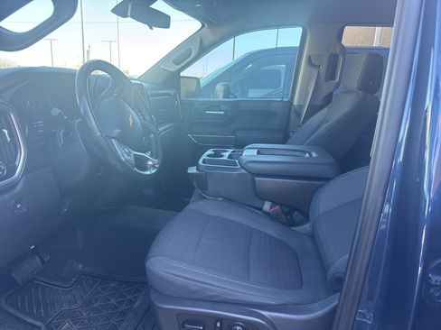 Used 2020 Chevrolet Silverado 1500 LT w/ Texas Edition image 9