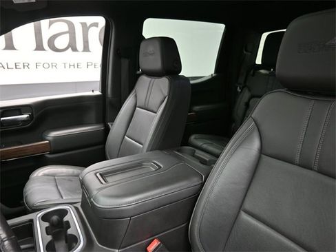 Used 2020 Chevrolet Silverado 1500 High Country w/ Technology Package image 16