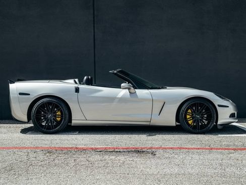 Used 2008 Chevrolet Corvette Convertible w/ Preferred Equipment Group RWD image 12