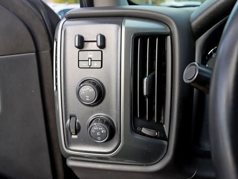 Used 2018 Chevrolet Silverado 1500 LT w/ All Star Edition AWD/4WD image 18
