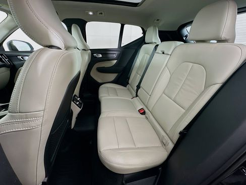 Used 2023 Volvo XC40 B5 Plus w/ Driver Assist Package image 27