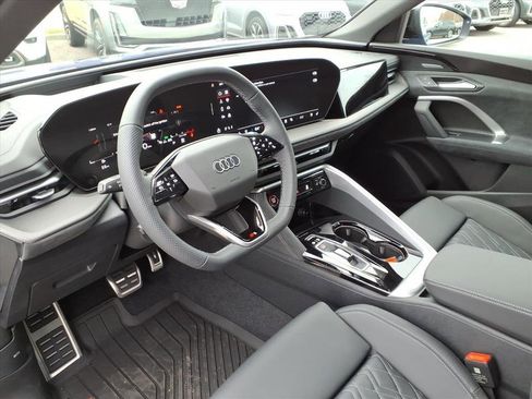New 2025 Audi SQ5 Premium Plus AWD/4WD image 19
